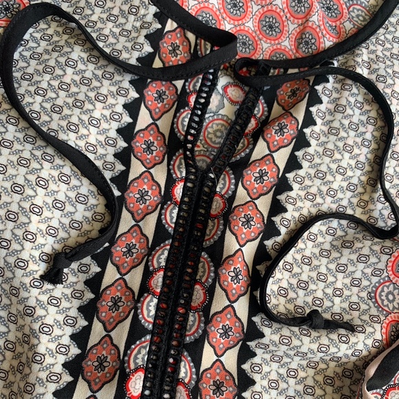 Francescas Collection Patterned Blouse - Picture 2 of 3